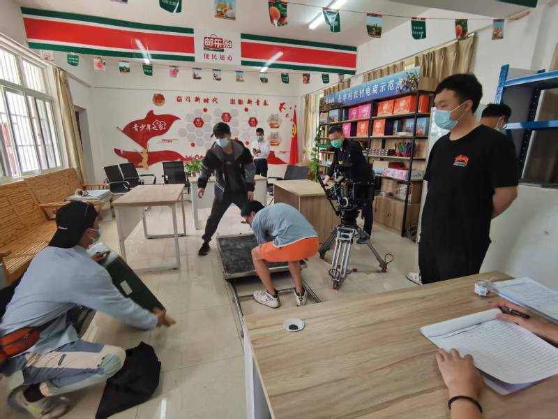 追星女孩心理学分析报告：清水河县广告片拍摄公司揭秘饭圈应援式传播逻辑